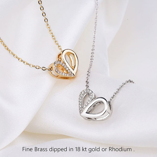 カスタムブリンブリンハートジルコンラブペンダントネックレスゴールドメッキ中空ハートペンダントネックレス