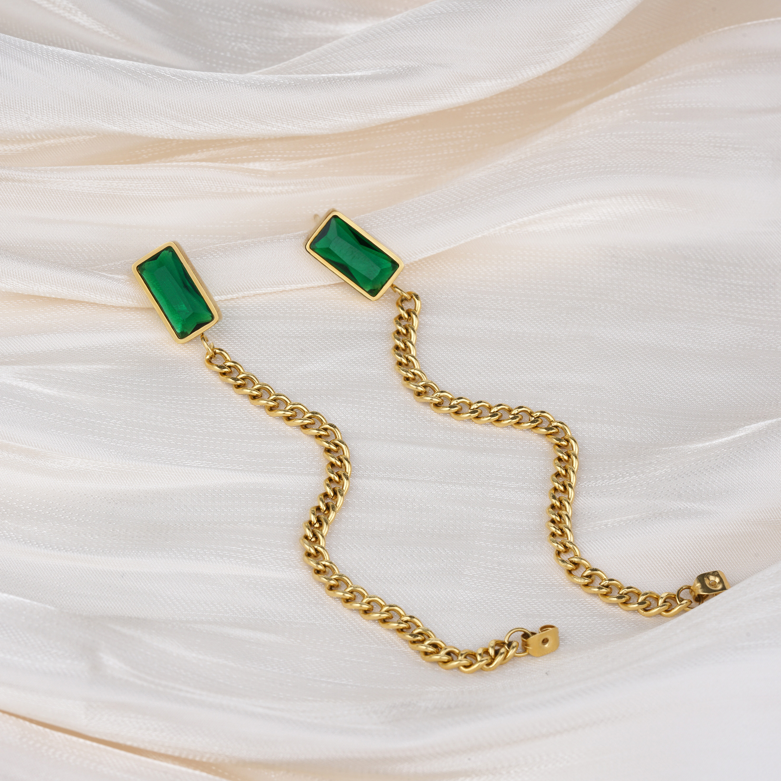 レトロなステンレス鋼のジュエリー 18 k ゴールド メッキ リンク チェーン ジェイド イヤリング工場サプライヤー 