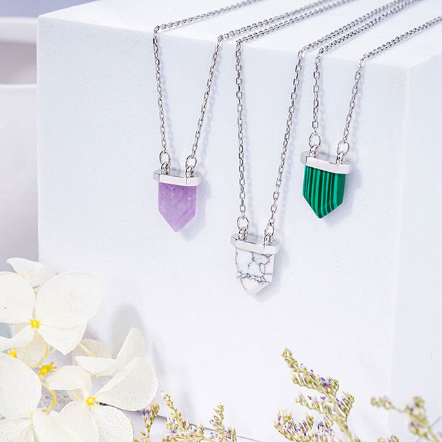 上品な宝石ネックレス 女性用 シルバーメッキ ターコイズ アメジスト チャーム 天然石 ポインテッド チャクラ ヒーリング クリスタル ペンダント スピリチュアル チョーカー ネックレス 女性 ガールズ ジュエリー ギフト