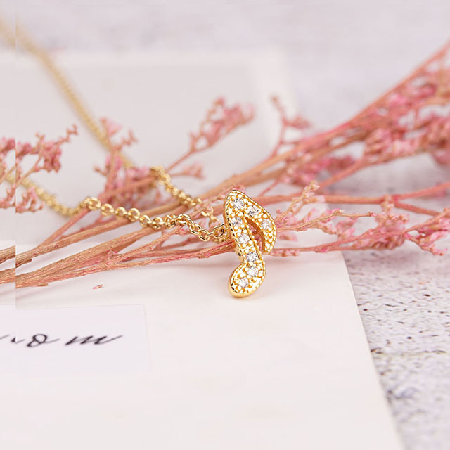 音符ペンダントネックレスキュービックジルコニア音符ジュエリーギフト 