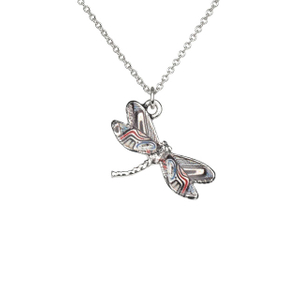 カラフルなトンボ ネックレス 手描きのトンボ ネックレス 女性用 上品な かわいい トンボ チャーム ジュエリー ペンダント ネックレス - シルバー