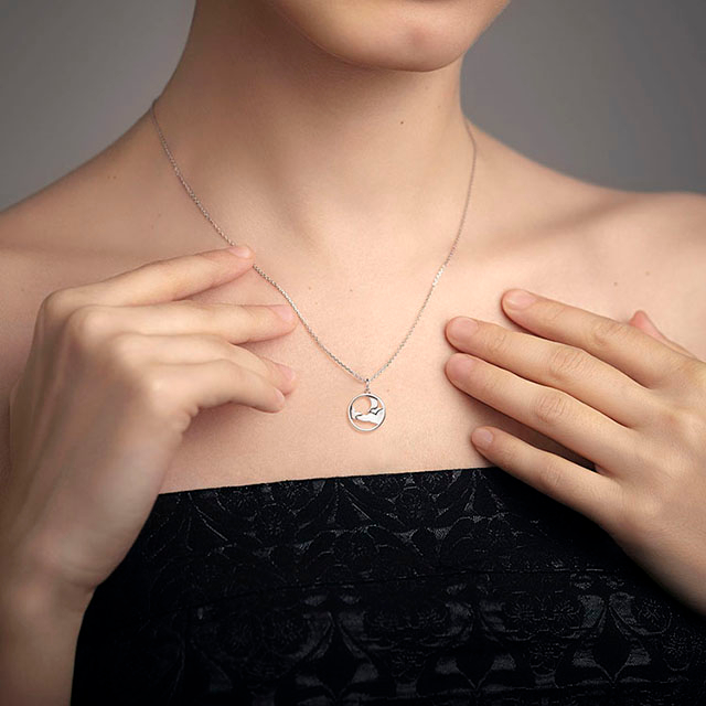 ムーンフェイズネックレス女性用シルバーメッキムーンネックレスバーネックレスムーンペンダントネックレスチャームムーンジュエリー誕生日ギフト 