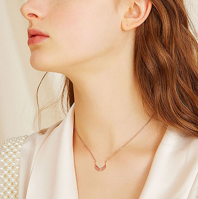 私の守護天使のネックレスとイヤリング