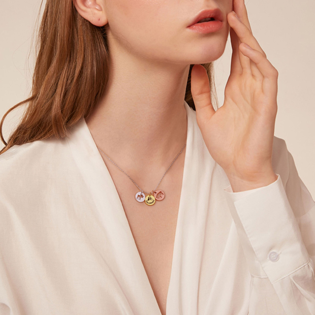 野生動物の切り抜きネックレス ヘラジカ バイソン クマ ヘラジカ 鹿 ネックレス 