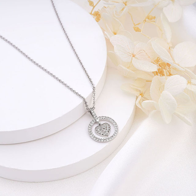 キュービックジルコニア ハートネックレス 女性用 シルバー ゴールドメッキ 可憐なインフィニティ ラブ ハート ペンダント ネックレス ガールフレンド 妻 女の子 誕生日 バレンタインデー 母の日 ギフト ジュエリー