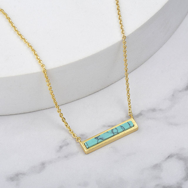 ジェムストーンバーネックレス女性用ゴールドシルバーメッキ模擬ターコイズネックレスペンダントトライアングルスクエアネックレス上品なチョーカーネックレスジュエリーギフト