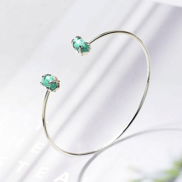 オープンカフブレスレット女性用シルバーメッキ宝石チャームキャットアイストーンローズクォーツブレスレット調節可能な積み重ね可能なバングルブレスレット 